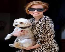 The actress has a soft corner for animals in her heart and is always ready to help them. Jessica adopted a three-leg dog whom she calls 'Chaplin' The actress has a soft corner for animals in her heart and is always ready to help them. Jessica adopted a three-leg dog whom she calls 'Chaplin'.